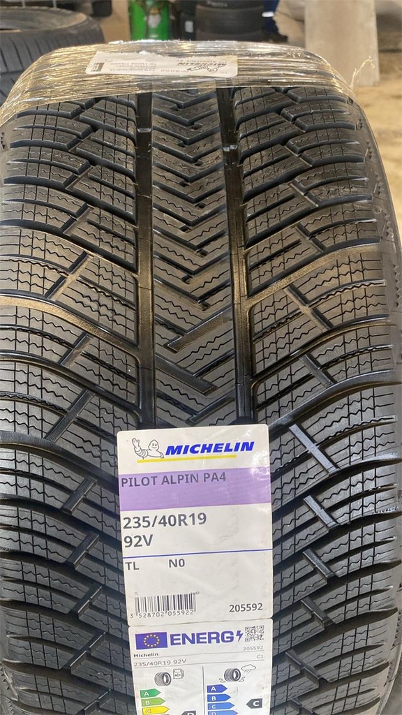 265/40R18 101V MICHELIN PILOT ALPIN PA4 XL